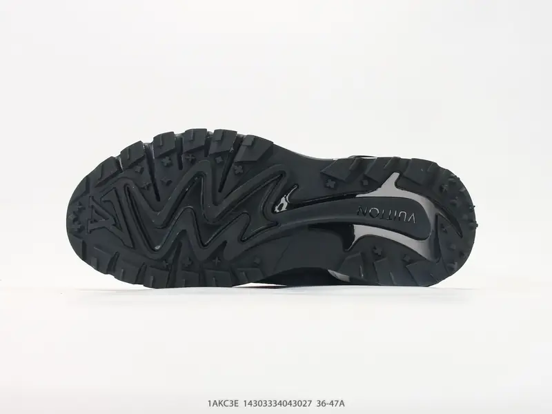 Louis Vuitton Zapatillas casuales Cómodo 1AKC3E #14303334043027